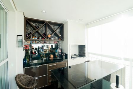 Apartamento à venda com 110m², 3 quartos e 2 vagas Apartamento à venda com 110m², 3 quartos e 2 vagasVaranda Gourmet