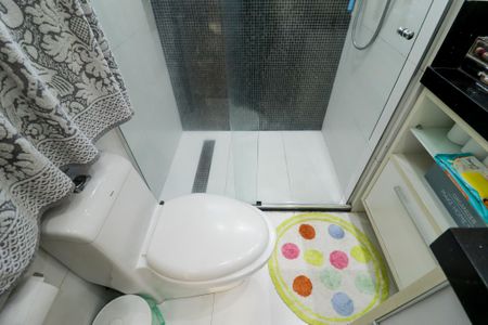 Apartamento à venda com 110m², 3 quartos e 2 vagas Apartamento à venda com 110m², 3 quartos e 2 vagasBanheiro da Suíte