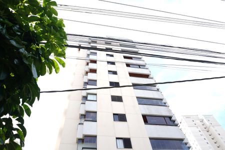 Apartamento à venda com 196m², 4 quartos e 6 vagasFachada