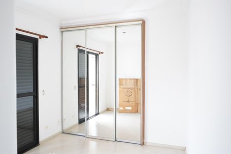 Apartamento à venda com 196m², 4 quartos e 6 vagasSuíte 2