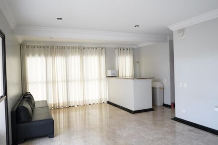 Apartamento à venda com 196m², 4 quartos e 6 vagasÁrea comum