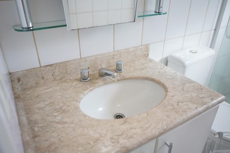 Apartamento à venda com 196m², 4 quartos e 6 vagasBanheiro Suíte 1