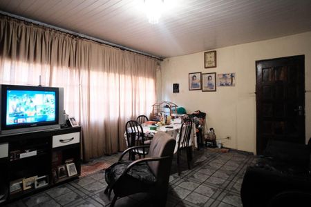 Casa à venda com 150m², 4 quartos e 2 vagasSala