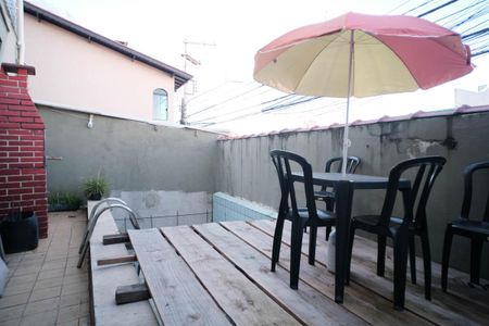 Casa à venda com 150m², 4 quartos e 2 vagasÁrea externa