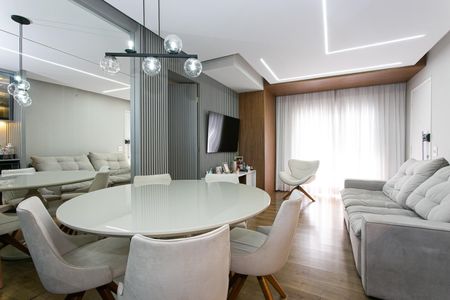 Apartamento à venda com 82m², 3 quartos e 2 vagas Apartamento à venda com 82m², 3 quartos e 2 vagasSala