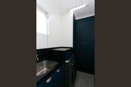 Apartamento à venda com 82m², 3 quartos e 2 vagas Apartamento à venda com 82m², 3 quartos e 2 vagasÁrea de Serviço