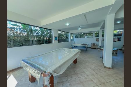 Casa de condomínio à venda com 800m², 5 quartos e 4 vagas Casa de condomínio à venda com 800m², 5 quartos e 4 vagasSala 2