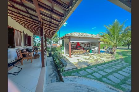 Casa de condomínio à venda com 800m², 5 quartos e 4 vagas Casa de condomínio à venda com 800m², 5 quartos e 4 vagasÁrea Externa