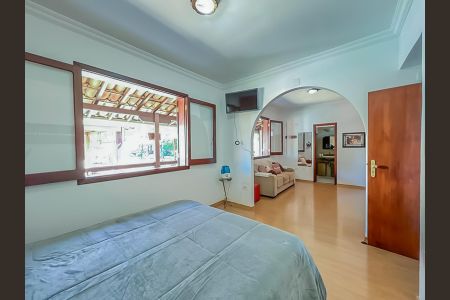 Casa de condomínio à venda com 800m², 5 quartos e 4 vagas Casa de condomínio à venda com 800m², 5 quartos e 4 vagasSuíte