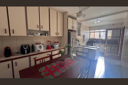 Casa para alugar com 110m², 3 quartos e 3 vagasCopa