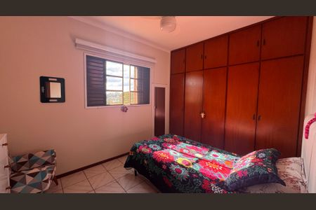 Casa para alugar com 110m², 3 quartos e 3 vagasQuarto 3