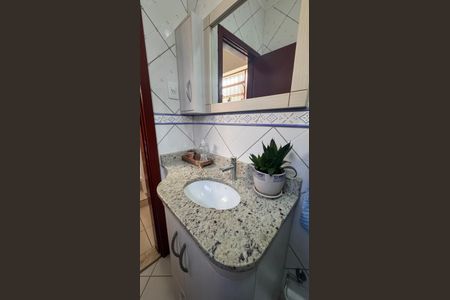 Casa para alugar com 110m², 3 quartos e 3 vagasBanheiro 2