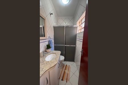 Casa para alugar com 110m², 3 quartos e 3 vagasBanheiro 2