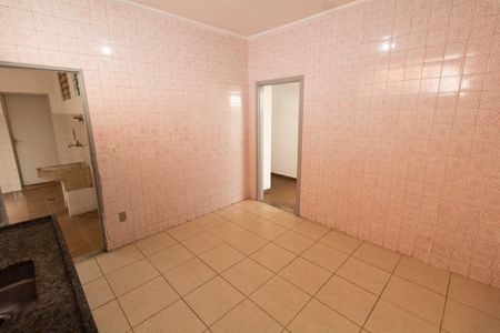 Casa para alugar com 191m², 4 quartos e 3 vagas Casa para alugar com 191m², 4 quartos e 3 vagasCozinha