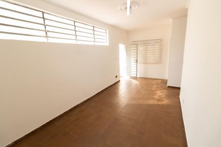 Casa para alugar com 191m², 4 quartos e 3 vagas Casa para alugar com 191m², 4 quartos e 3 vagasCopa