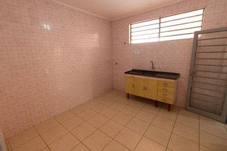 Casa para alugar com 191m², 4 quartos e 3 vagas Casa para alugar com 191m², 4 quartos e 3 vagasCozinha