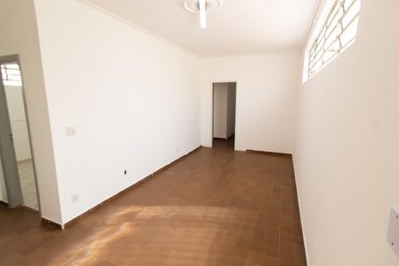 Casa para alugar com 191m², 4 quartos e 3 vagas Casa para alugar com 191m², 4 quartos e 3 vagasCopa