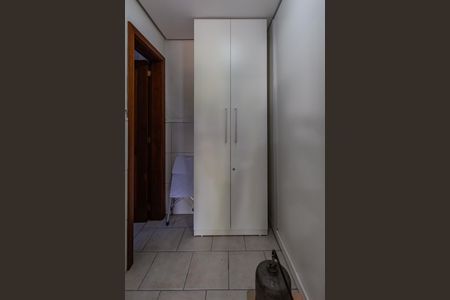 Casa à venda com 270m², 3 quartos e 2 vagas Casa à venda com 270m², 3 quartos e 2 vagasQuarto de Serviço