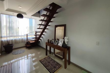 Apartamento à venda com 125m², 3 quartos e 2 vagas Apartamento à venda com 125m², 3 quartos e 2 vagasSala de Estar