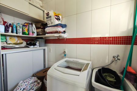 Apartamento à venda com 125m², 3 quartos e 2 vagas Apartamento à venda com 125m², 3 quartos e 2 vagasÁrea de Serviço