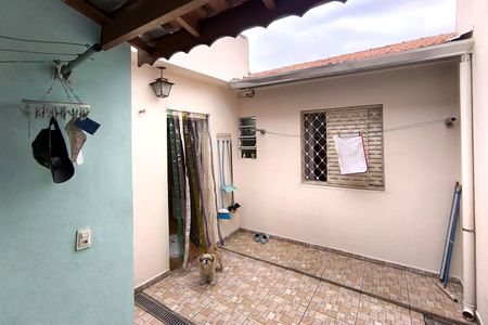 Casa à venda com 180m², 2 quartos e 2 vagasÁrea de Serviço
