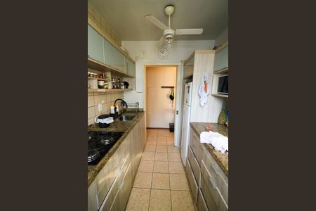 Apartamento à venda com 44m², 1 quarto e 1 vaga Apartamento à venda com 44m², 1 quarto e 1 vagaCozinha e Área de Serviço