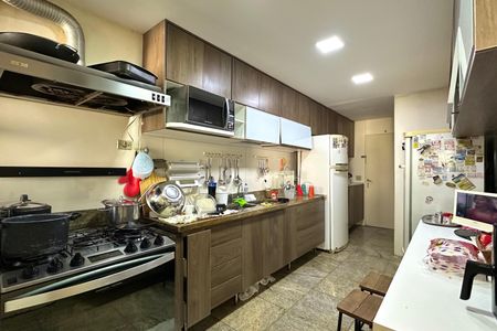 Apartamento à venda com 313m², 4 quartos e 4 vagasCozinha