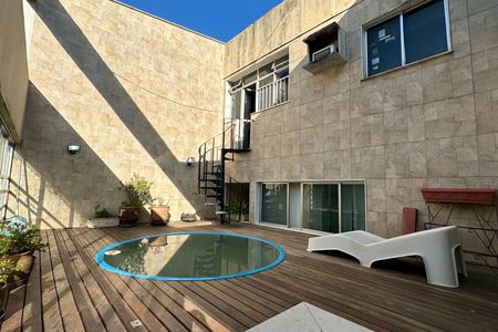 Apartamento à venda com 313m², 4 quartos e 4 vagasÁrea externa