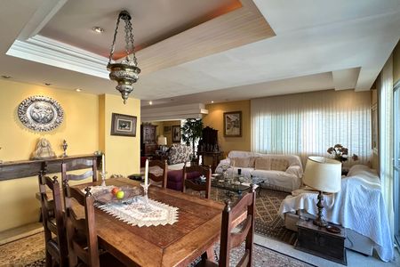 Apartamento à venda com 313m², 4 quartos e 4 vagasSala