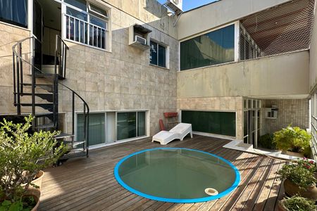 Apartamento à venda com 313m², 4 quartos e 4 vagasÁrea externa