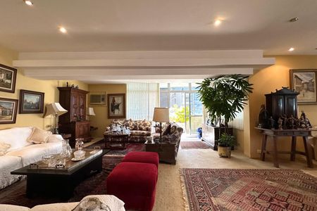 Apartamento à venda com 313m², 4 quartos e 4 vagasSala