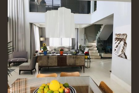 Apartamento à venda com 272m², 3 quartos e 4 vagas