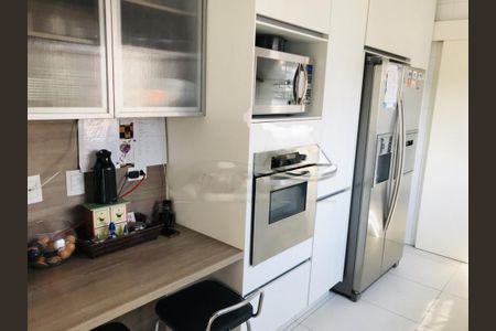 Apartamento à venda com 272m², 3 quartos e 4 vagas
