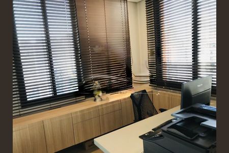Apartamento à venda com 272m², 3 quartos e 4 vagas