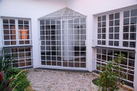 Casa à venda com 404m², 4 quartos e 4 vagas Casa à venda com 404m², 4 quartos e 4 vagasJardim