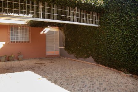 Casa à venda com 404m², 4 quartos e 4 vagas Casa à venda com 404m², 4 quartos e 4 vagasGaragem