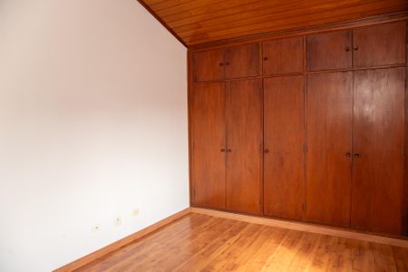 Casa à venda com 404m², 4 quartos e 4 vagas Casa à venda com 404m², 4 quartos e 4 vagasSuíte 1