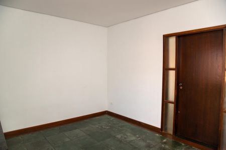 Casa à venda com 404m², 4 quartos e 4 vagas Casa à venda com 404m², 4 quartos e 4 vagasSala