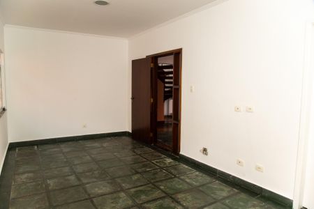 Casa à venda com 404m², 4 quartos e 4 vagas Casa à venda com 404m², 4 quartos e 4 vagasSala