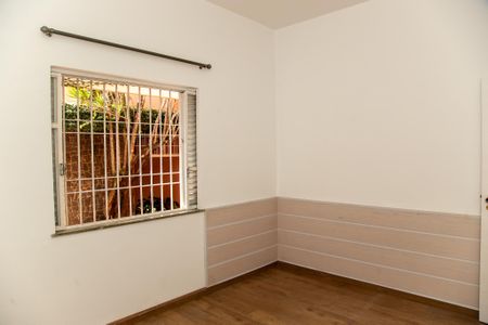 Casa à venda com 404m², 4 quartos e 4 vagas Casa à venda com 404m², 4 quartos e 4 vagasSuíte 2