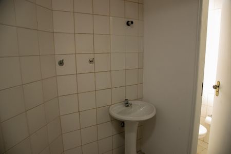 Casa à venda com 404m², 4 quartos e 4 vagas Casa à venda com 404m², 4 quartos e 4 vagasBanheiro de Serviço