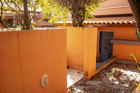 Casa à venda com 404m², 4 quartos e 4 vagas Casa à venda com 404m², 4 quartos e 4 vagasJardim