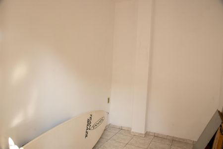 Casa à venda com 404m², 4 quartos e 4 vagas Casa à venda com 404m², 4 quartos e 4 vagasQuarto de Serviço