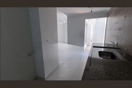 Casa à venda com 3 quartos, 220m² em Vila Guarani, São Paulo