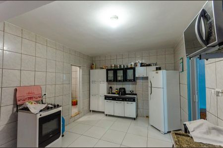 Casa à venda com 435m², 6 quartos e sem vaga Casa à venda com 435m², 6 quartos e sem vagaCozinha