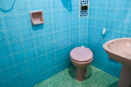 Casa à venda com 150m², 7 quartos e 2 vagas Casa à venda com 150m², 7 quartos e 2 vagasBanheiro 2