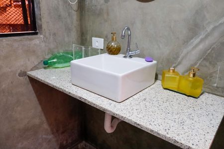 Casa à venda com 150m², 7 quartos e 2 vagas Casa à venda com 150m², 7 quartos e 2 vagasBanheiro 3