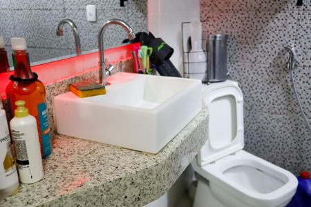 Casa à venda com 150m², 7 quartos e 2 vagas Casa à venda com 150m², 7 quartos e 2 vagasBanheiro da Suíte 2