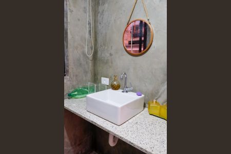 Casa à venda com 150m², 7 quartos e 2 vagas Casa à venda com 150m², 7 quartos e 2 vagasBanheiro 3