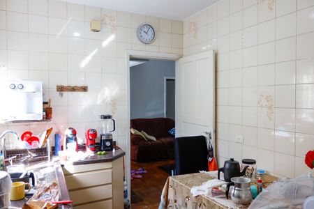 Casa à venda com 150m², 7 quartos e 2 vagas Casa à venda com 150m², 7 quartos e 2 vagasCozinha 2